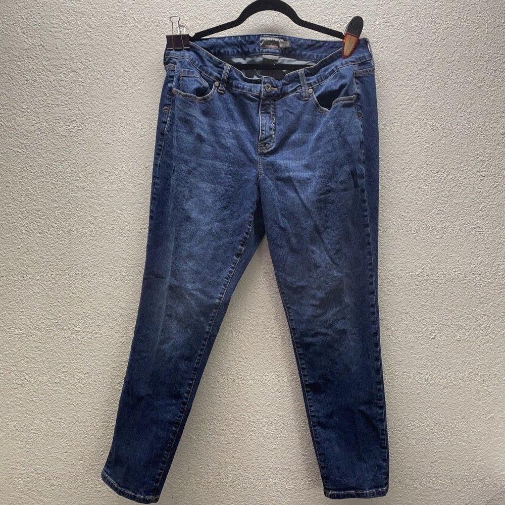 Torrid Boyfriend Straight Vintage Stretch Blue  Jeans sz. 16R
